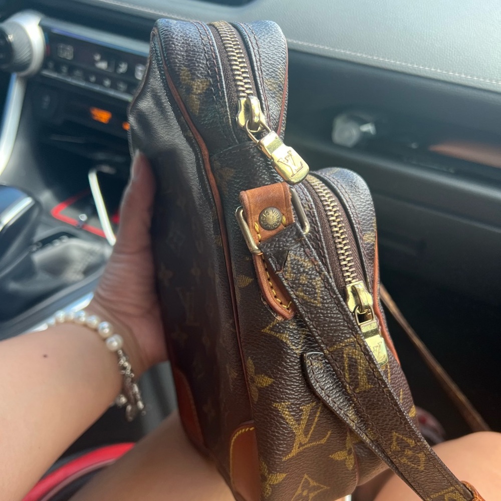 Louis Vuitton Brown Monogram Canvas Crossbody Bag with Tan Accents - Picture 3 of 16